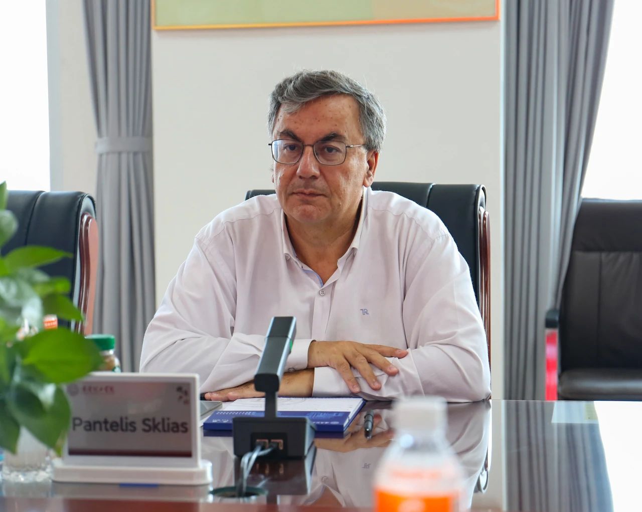 塞浦路斯那波勒斯大學校長一行再度訪問保定理工學院