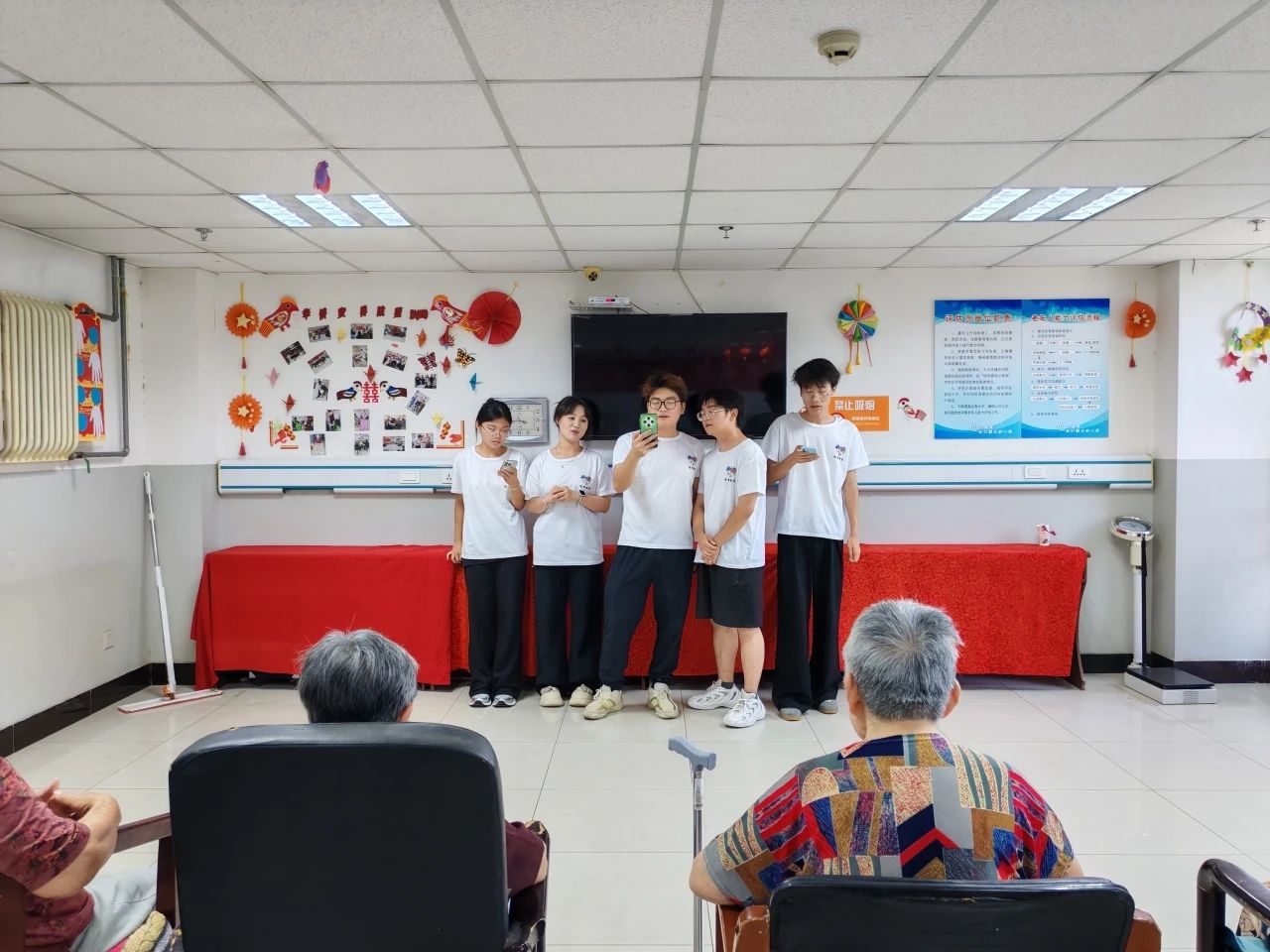 暑期社會活動實踐（四）：青春暖夕陽，實踐綻芳華