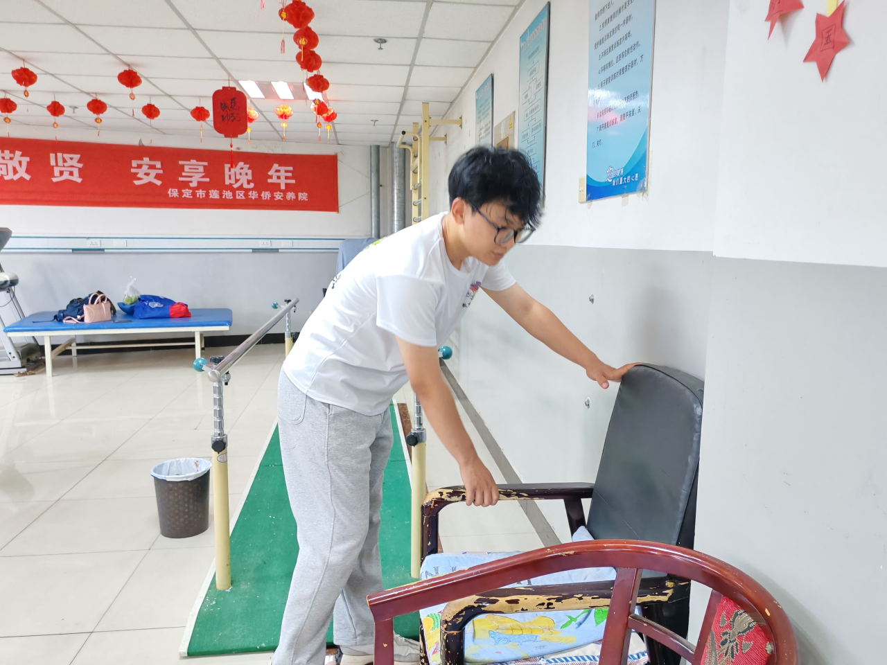 暑期社會活動實踐（四）：青春暖夕陽，實踐綻芳華