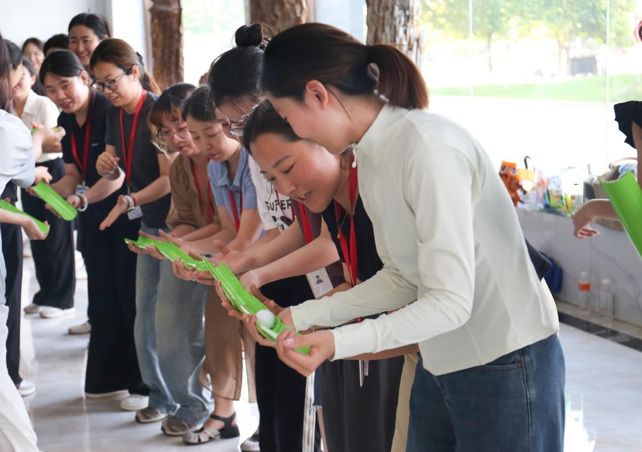 理論賦能強本領(lǐng) 實踐礪心促成長—— 保定理工學院開啟輔導(dǎo)員專業(yè)成長“雙引擎”