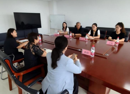 校企共建實(shí)習(xí)基地 協(xié)同培育傳媒人才 保定理工學(xué)院藝術(shù)學(xué)院教師團(tuán)隊(duì)走訪保定新聞傳媒中心