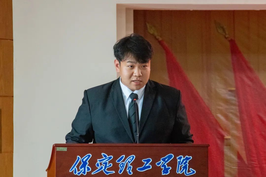 資源與工程技術(shù)學(xué)院第四屆團(tuán)總支學(xué)生會(huì)換屆大會(huì)圓滿結(jié)束！