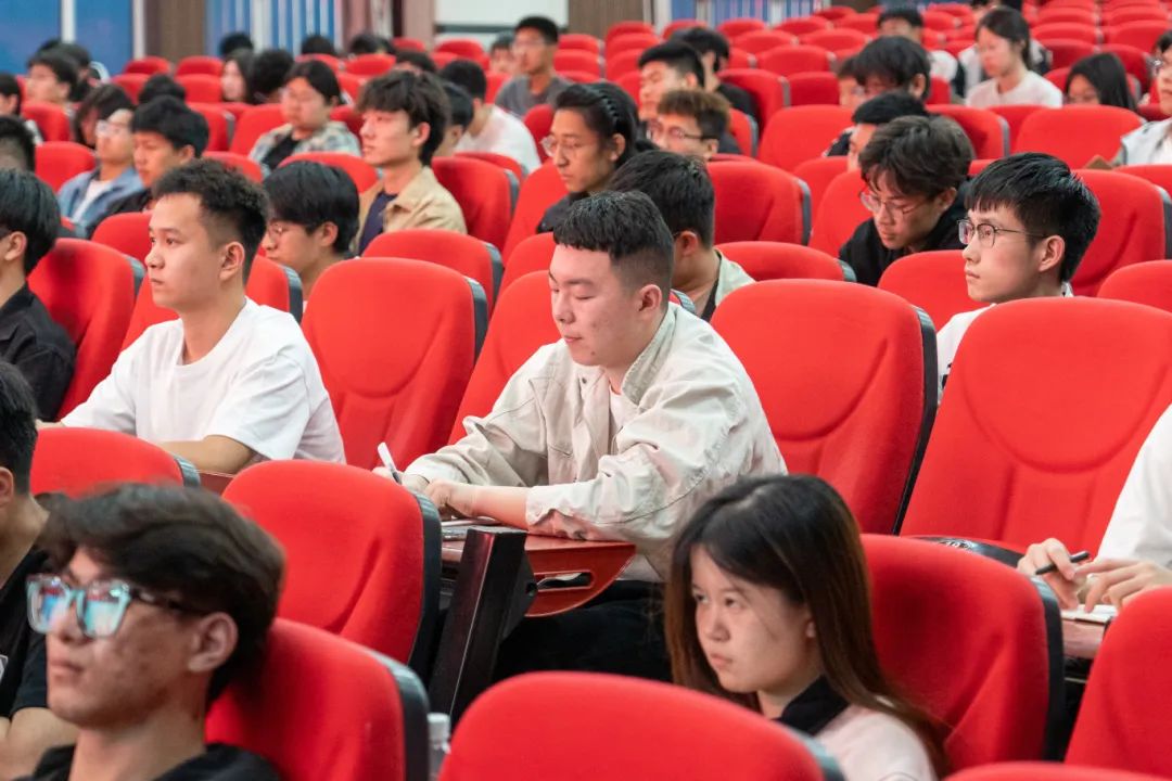 青春向黨，筑夢前行——入團積極分子培訓順利開展