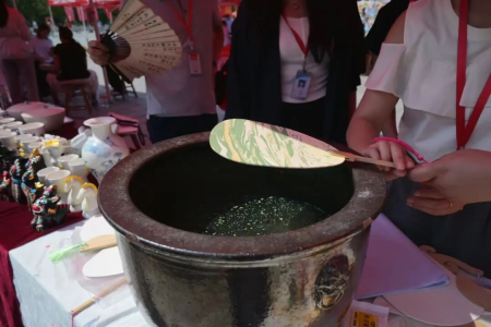 藝彩紛呈，迎“新”筑夢——保定理工學院藝術學院專業(yè)特色與非遺的碰撞