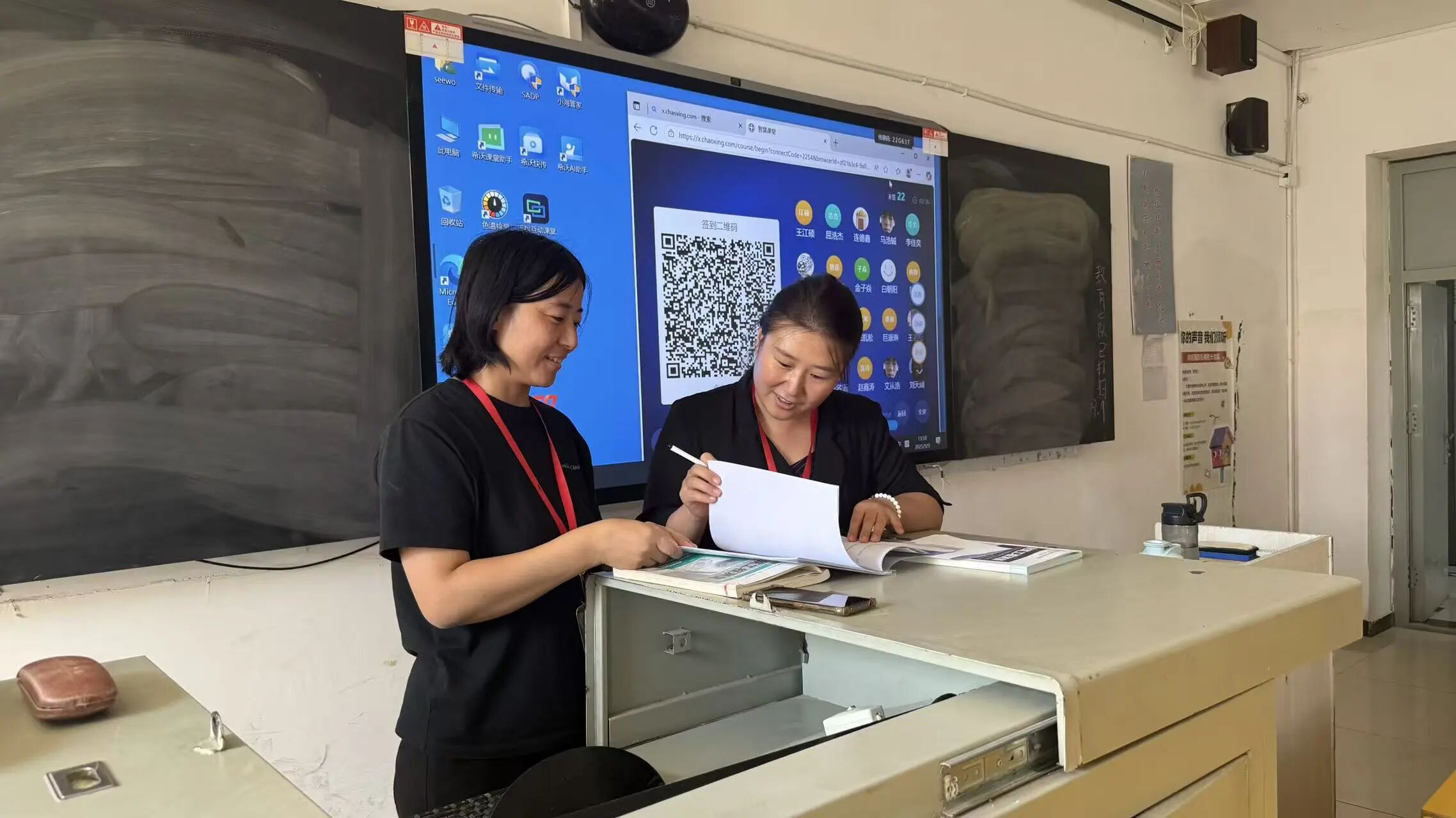 我院教學副院長鄭嬌嬌深入教室檢查教學工作