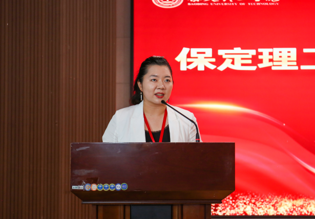 以教育家精神鑄魂強(qiáng)師 譜寫教育強(qiáng)國建設(shè)華章——保定理工學(xué)院召開2025年教師節(jié)表彰大會(huì)暨新入職教師宣誓儀式