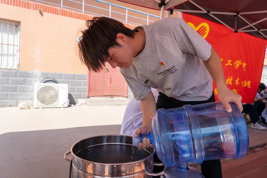 暖心護航助成長!我院全方位做好軍訓服務保障工作