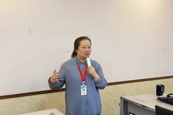 國際經濟與貿易專業2025級新生入學教育圓滿舉行