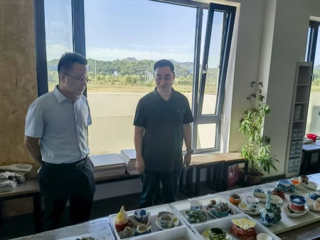 深化產教融合 致力非遺傳承——保定理工學院校領導赴易水硯有限公司洽談合作