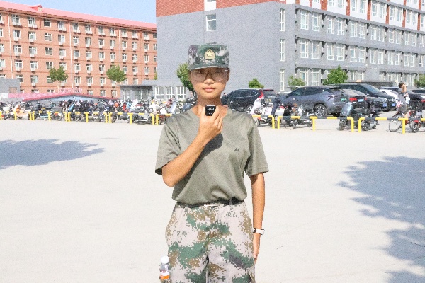 殷殷寄語，助夢遠航——康復醫學院軍訓教官訪談