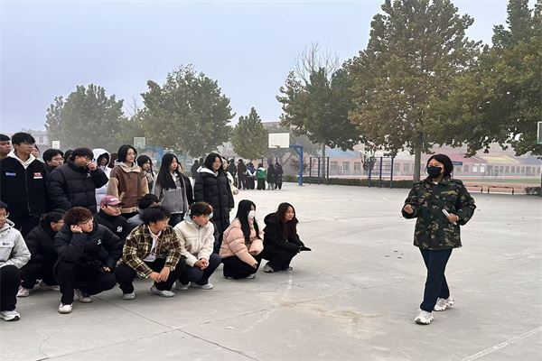 經(jīng)濟(jì)學(xué)院2025-2026學(xué)年班干部培訓(xùn)活動(dòng)圓滿落幕