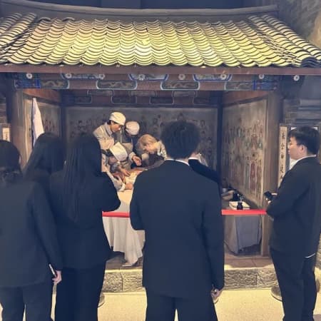 “致敬革命先烈，讓信仰之光在清明閃耀”