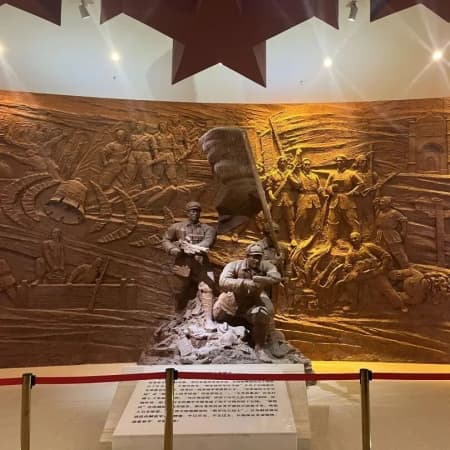 “致敬革命先烈，讓信仰之光在清明閃耀”