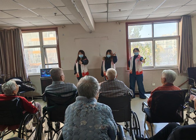 【教育學院·社會實踐】情暖夕陽，藝潤初心——保理學子赴養老院，以青春溫情暖歲月長