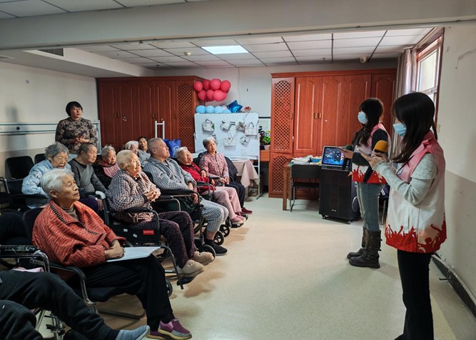 【教育學院·社會實踐】情暖夕陽，藝潤初心——保理學子赴養老院，以青春溫情暖歲月長